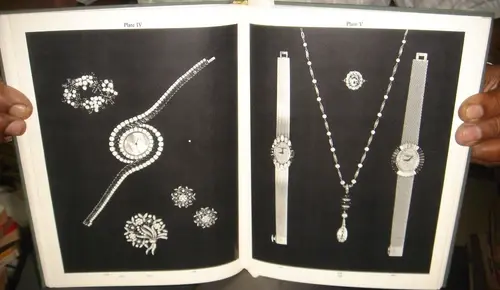 Thumbnail: SOTHEBY'S JEWELLERY  Hotel Des Bergues Geneva  1983 AUCTION CATALOGUE HC