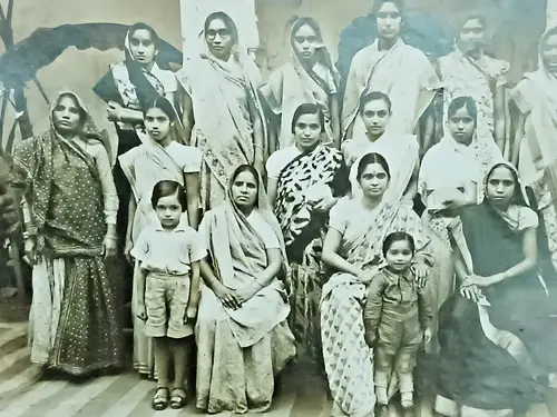 Thumbnail: INDIA VINTAGE PHOTOGRAPHS: WOMAN SCHOOL STAFF JAIPUR 1947 IN WOODEN FRAME