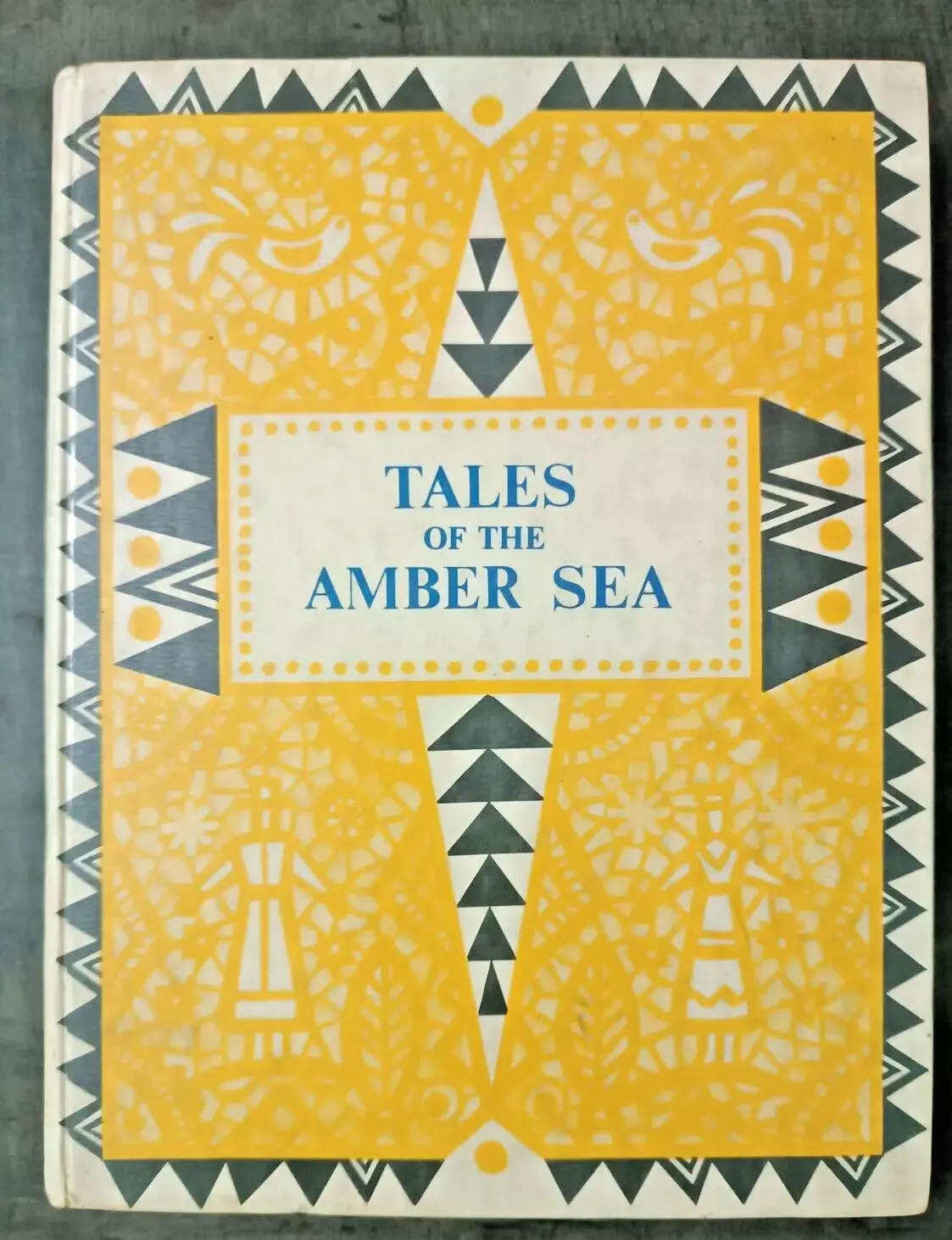 RUSSIAN BOOKS IN ENGLISH: TALES OF THE AMBER SEA FAIRY TALES ILLUSTRATED, 1987