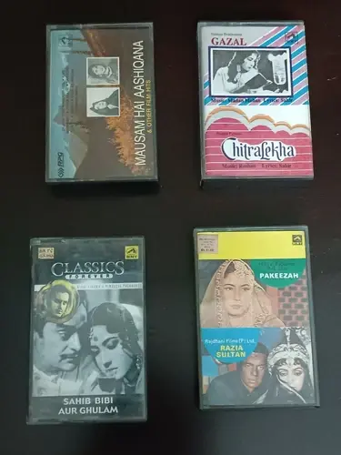 Thumbnail: INDIA FILM SONGS AUDIO CASSETTES LOT OF FOUR LATA MANGESHKAR SHRADHANJALI, MUKES
