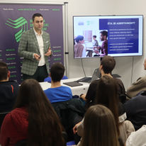 David Vukicevic MOACG Omladinski klub Kurs poslovnih vjestina