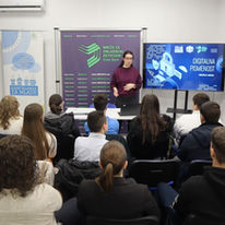 Digitalna pismenost i sigurno korišćenje tehnologije MOACG