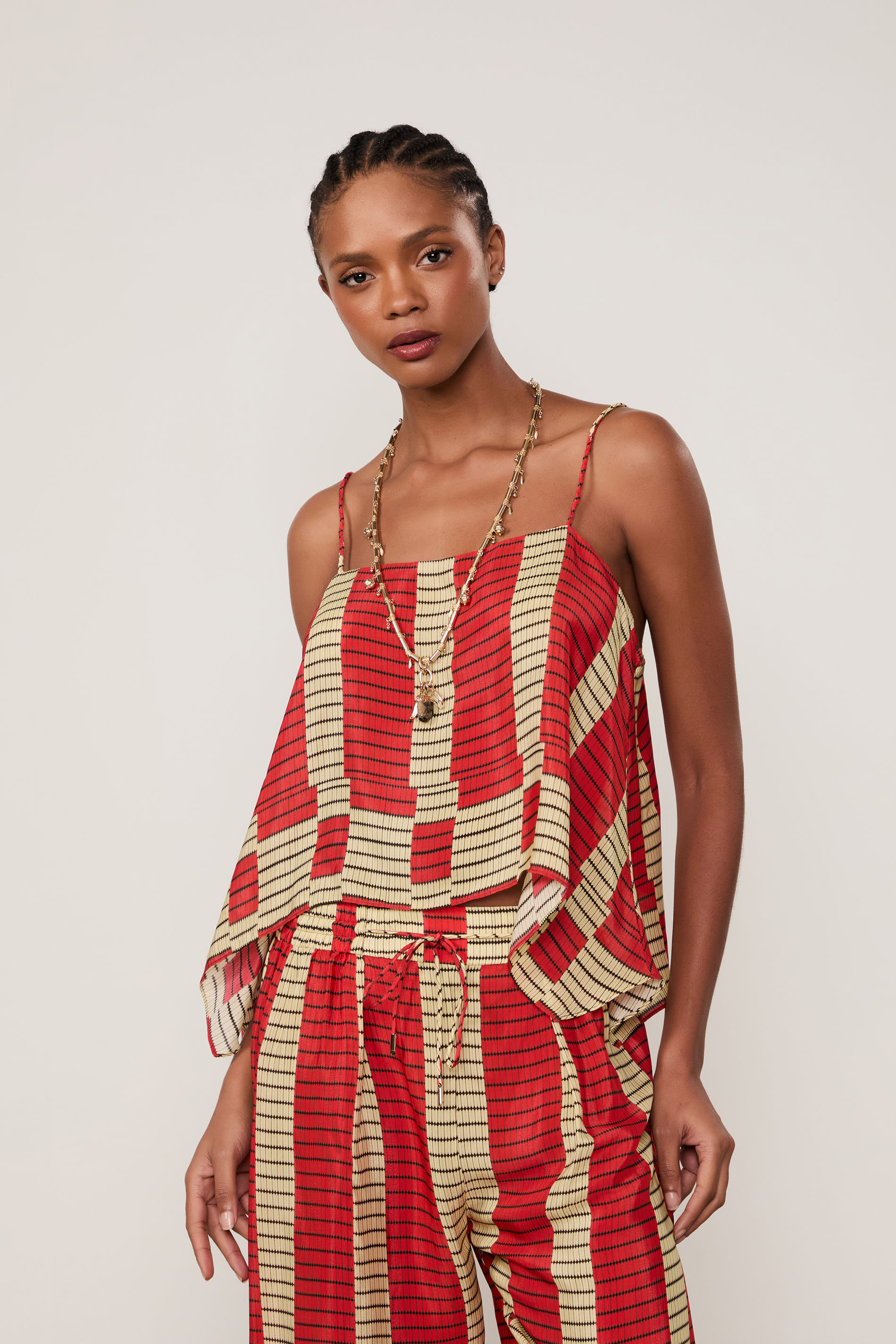 Regata Com Decote Reto Estampada