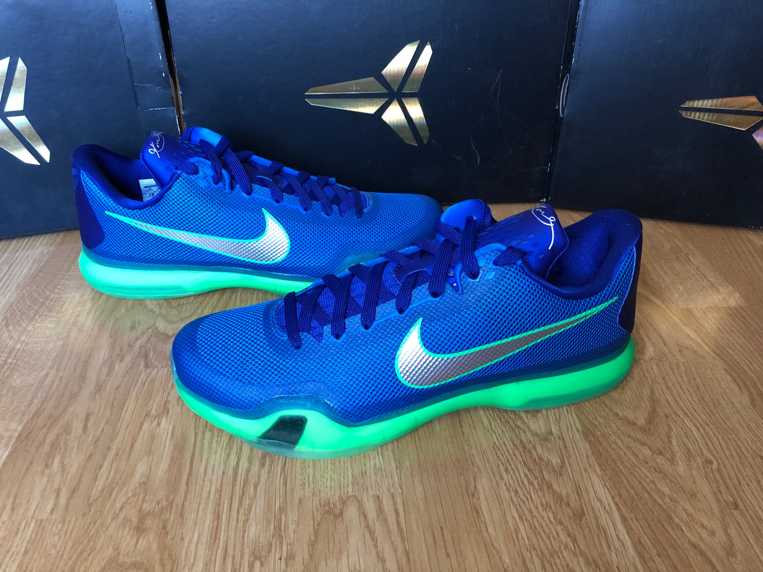 kobe 10 emerald city