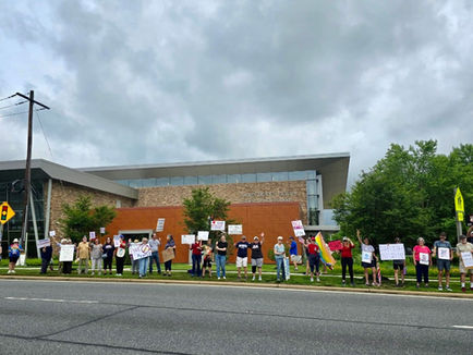 Laurel Area Turns Out for “No Kings” Rallies