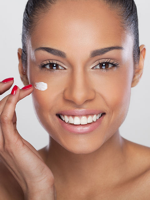 Model Applying Cream