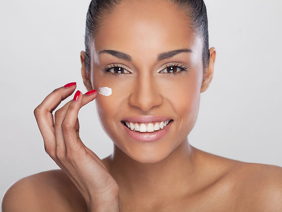 Model Applying Cream