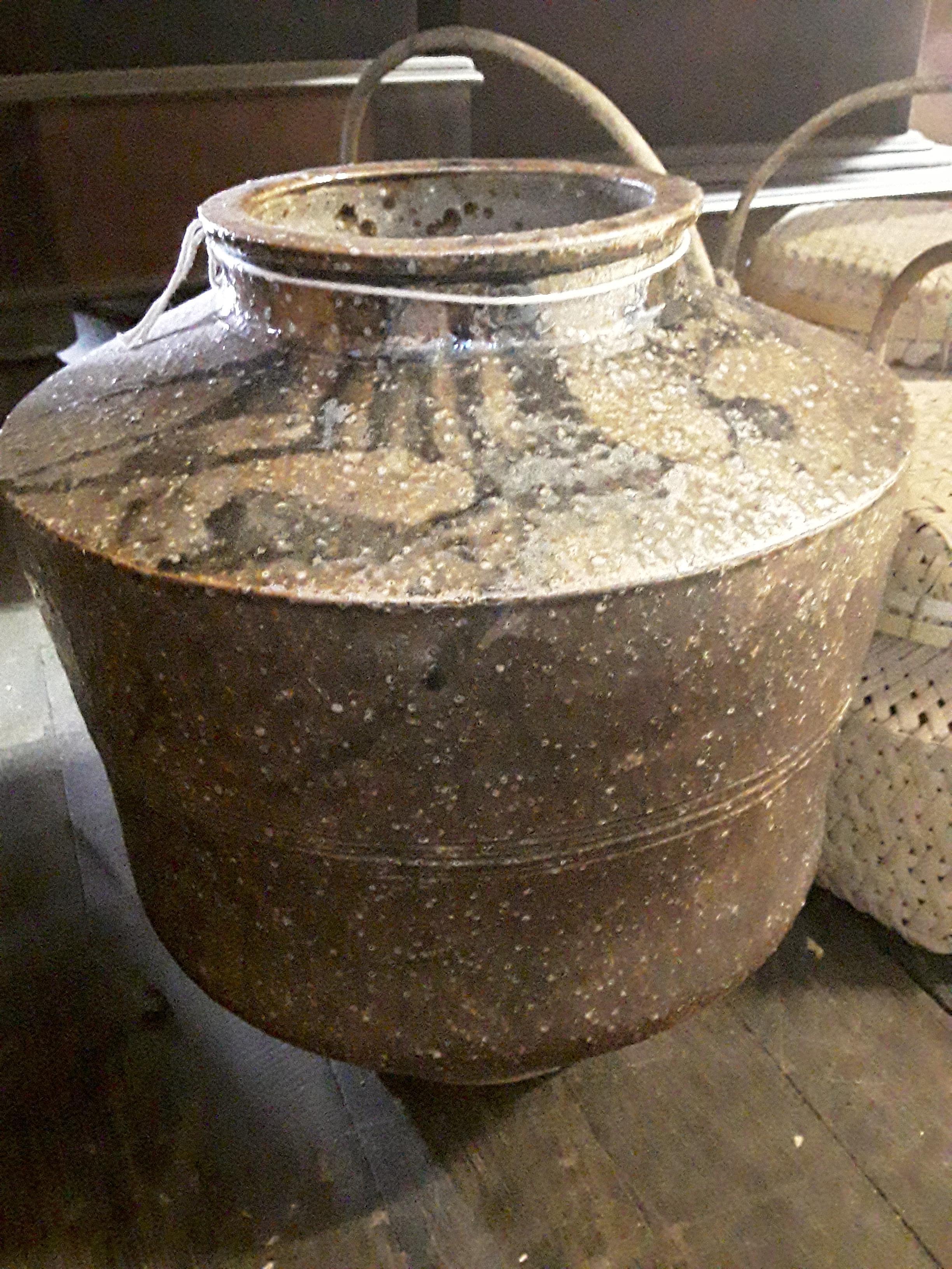 Japanese Shigaraki Tea Container
