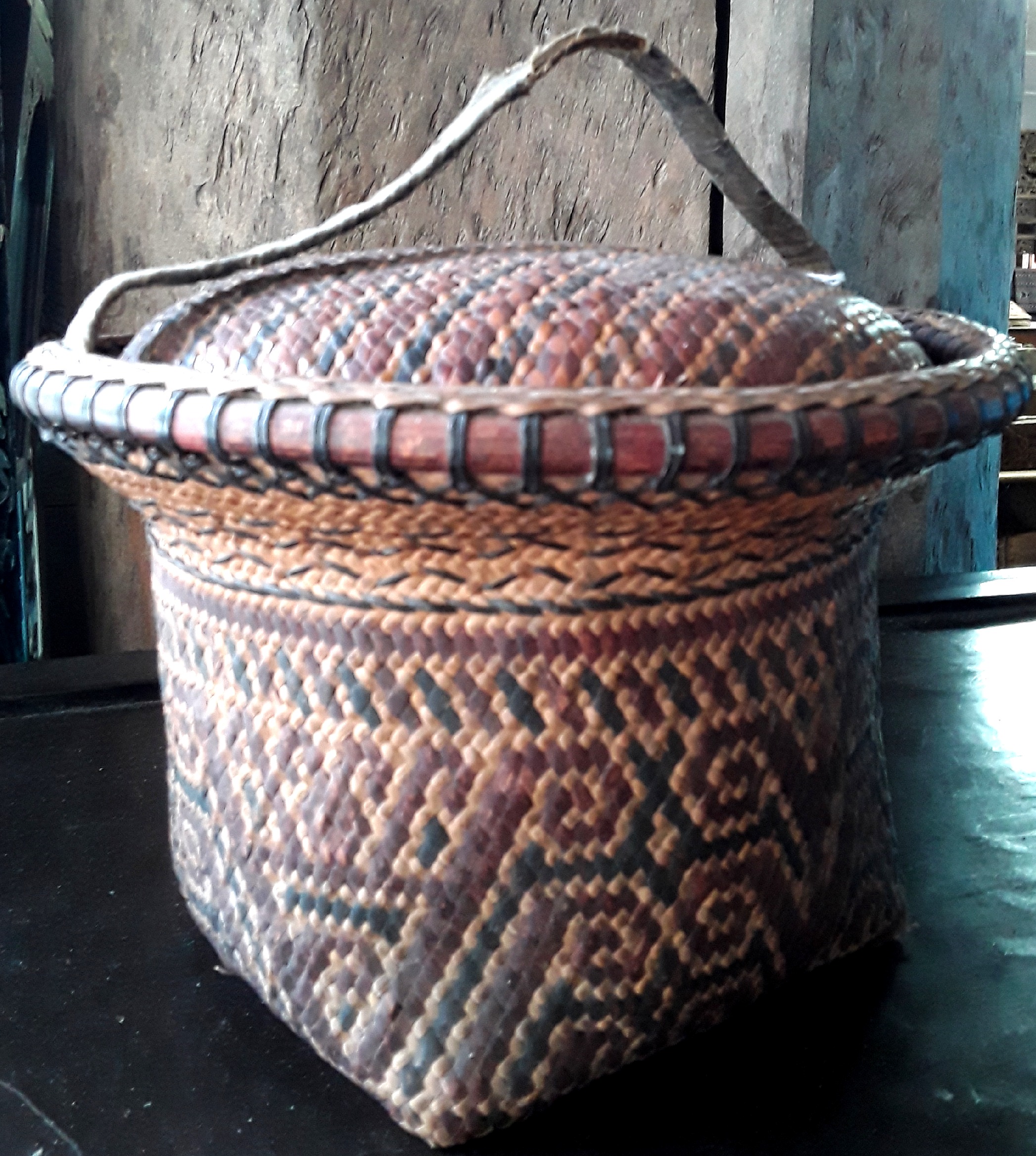 Dayak Basket