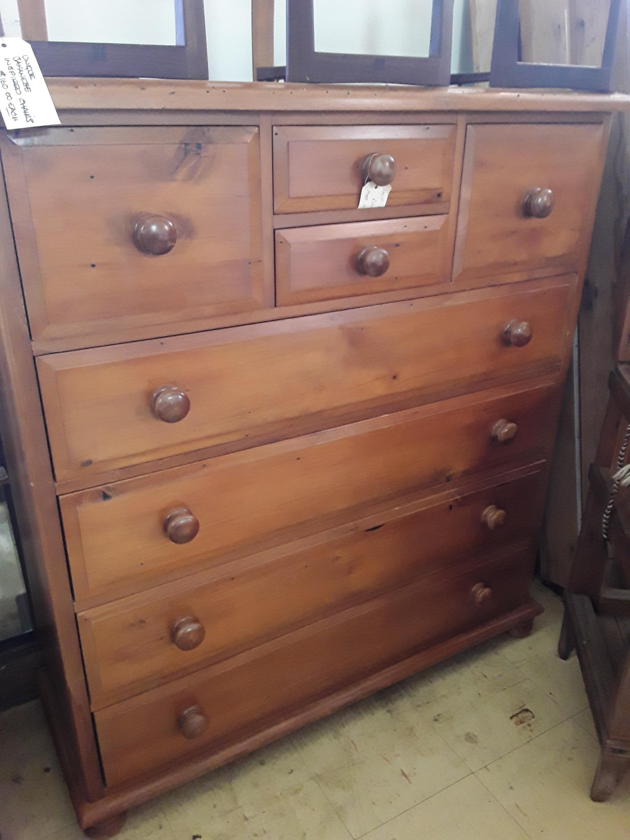 NZ Rimu Timber Chest Of Draws
