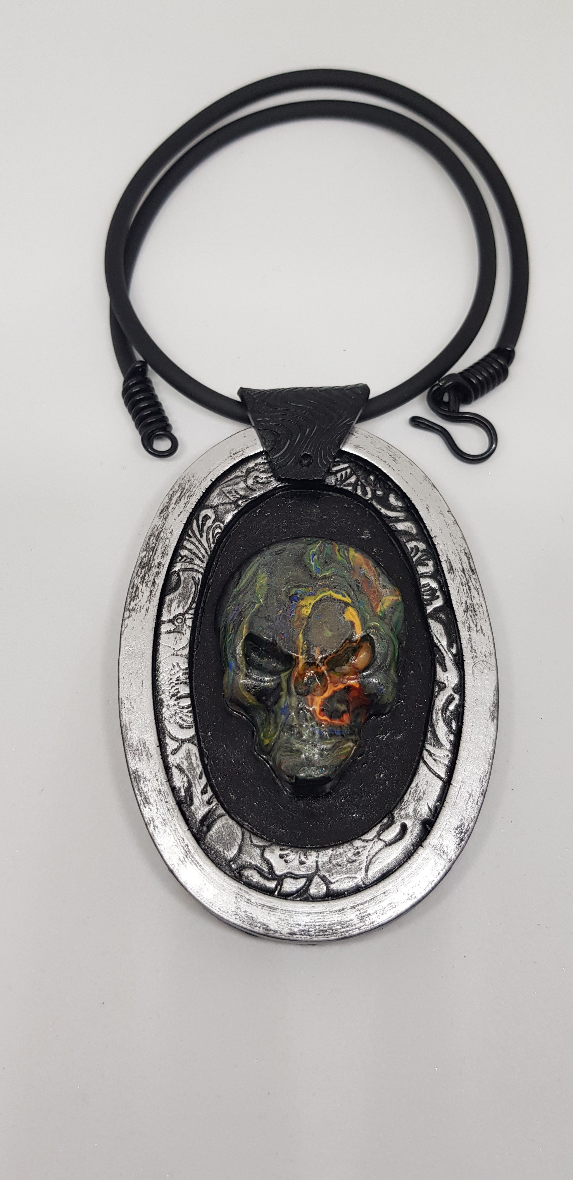 Skull Amulet Pendant .. No.39 ..