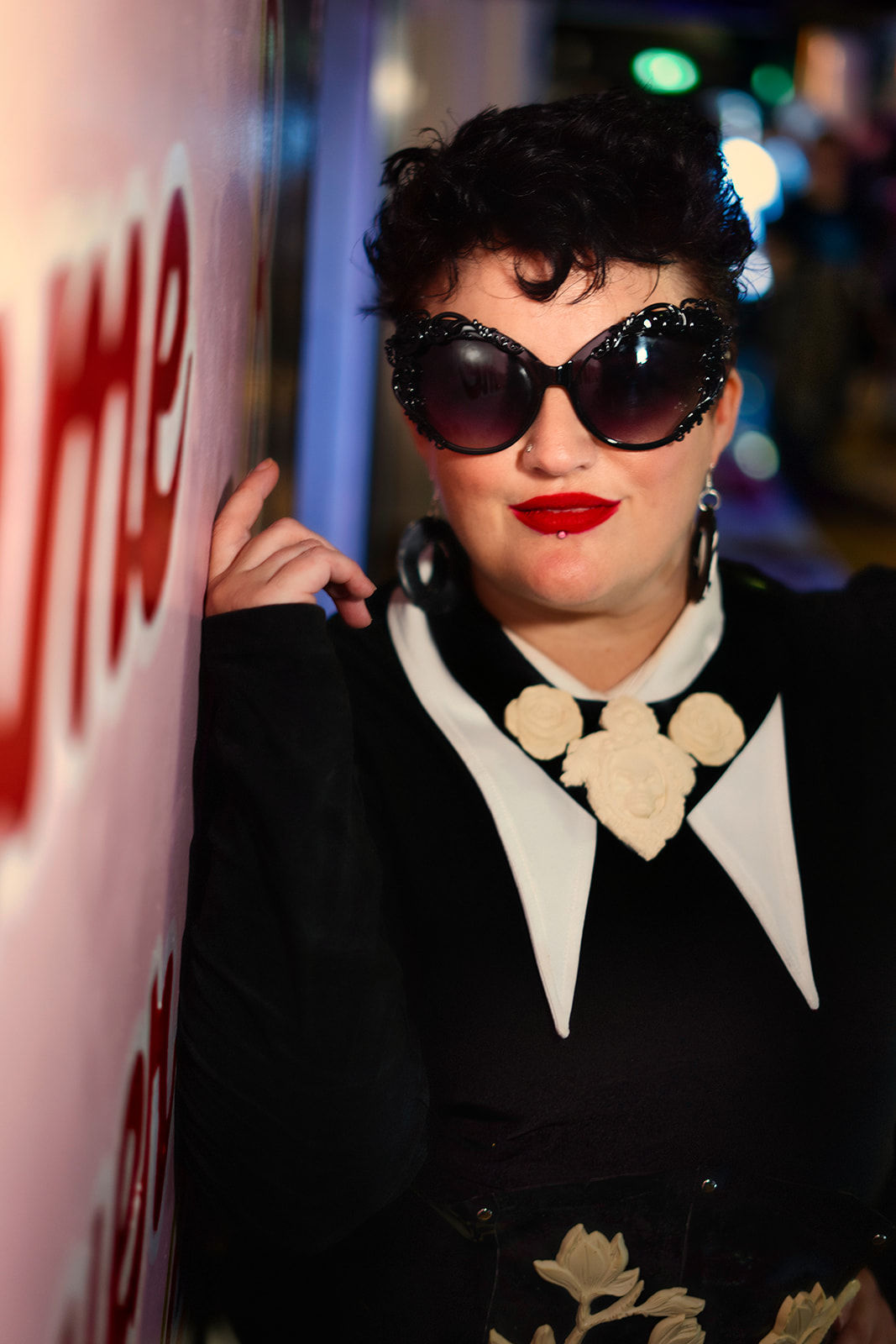 "Eloisa Gorget" Black & White Plus Size Latex - The Baroque Collection 2021