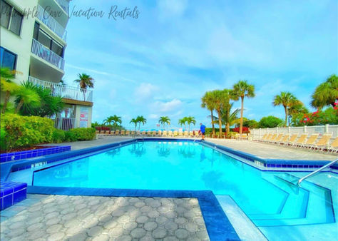 Luxury32beachpool