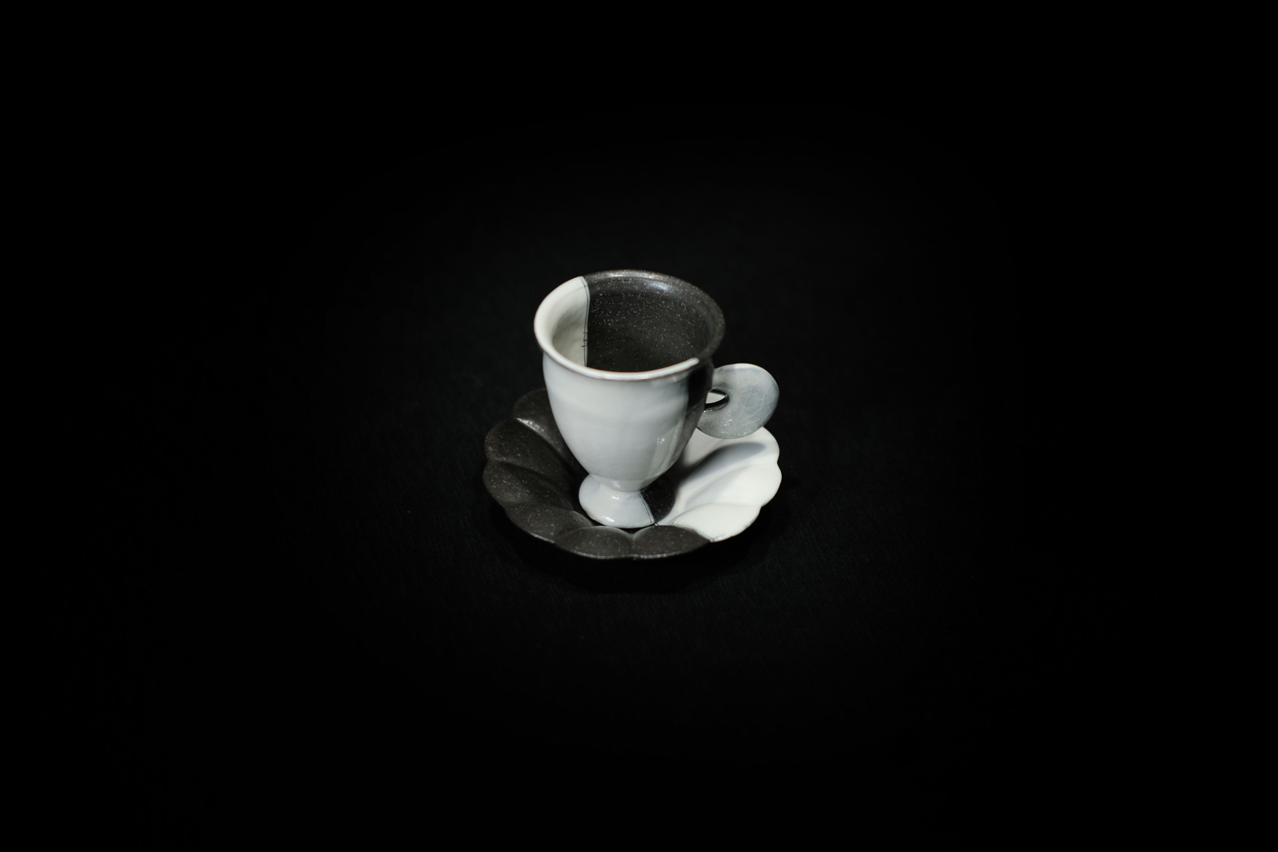 重松康夫 | Espresso Cup Black & White 06