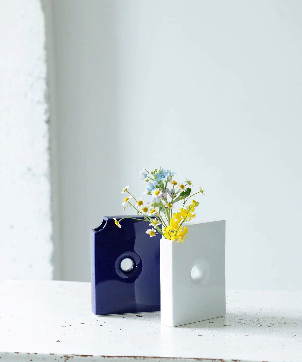 Thumbnail: Hana Book Vase