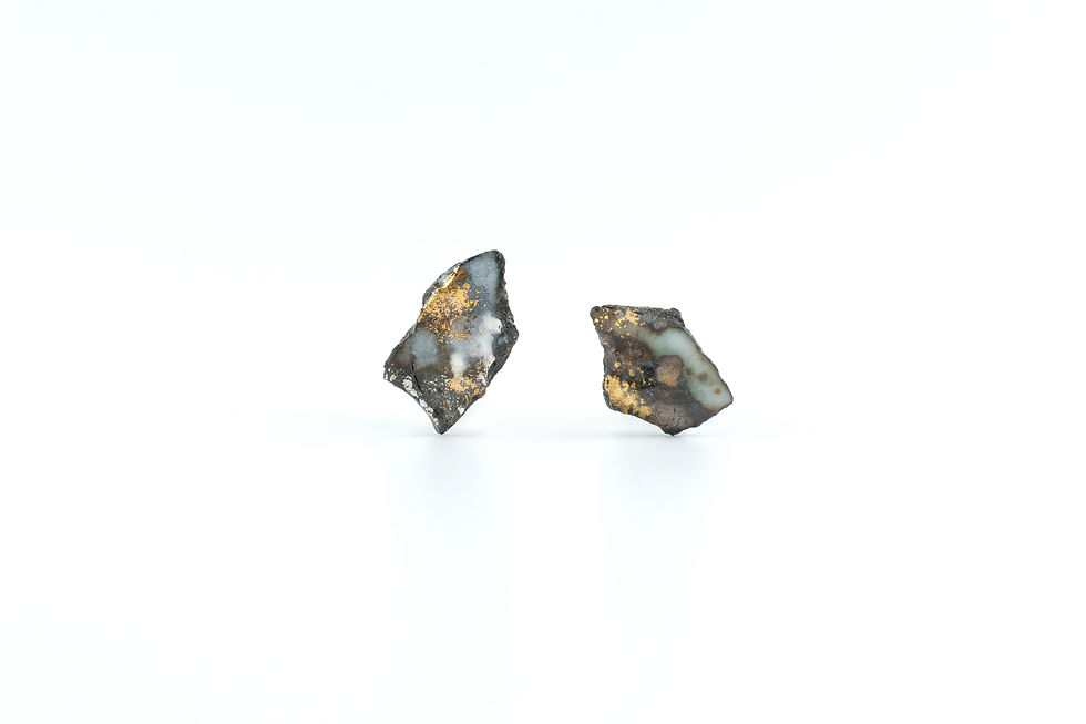 Thumbnail: Impermanence Gold Glaze Earring Milky
