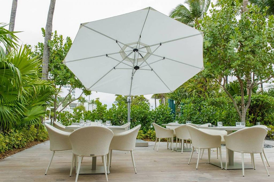 Eclipse Commercial Cantilever Umbrella