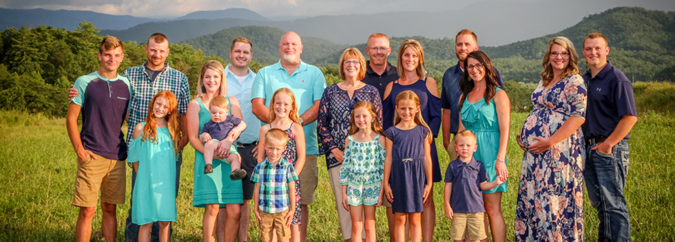 Gatlinburg-Family-photographer-Pigeon-Forge-Smoky-Mountain-Knoxville-Cades-Cove-Seviervill
