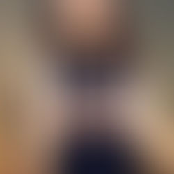 KINGDOMS T he Princess and ½ the Kingdom – A Story of Womanhood