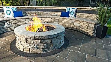 Fire Pit Hardscape Seating and Patio Pavers