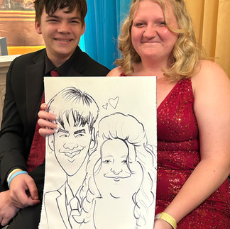 a couple gets drawn at the prom in daphne AL