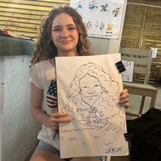 a tween girl gets a caricature