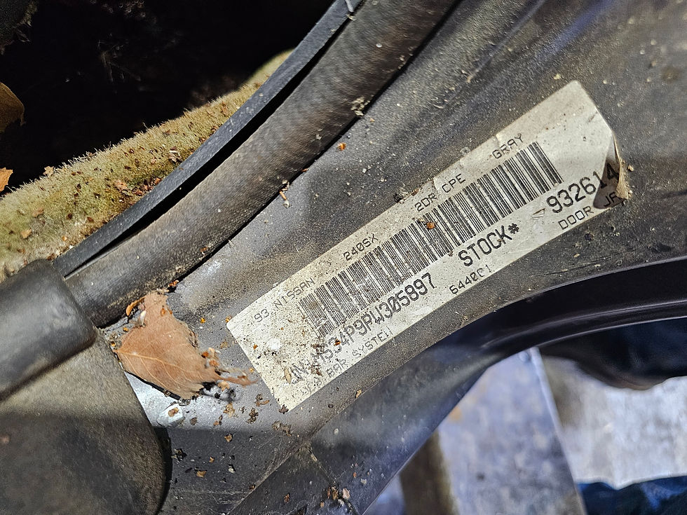Thumbnail: 1993 nissan 240sx SE left driver rear knuckle 