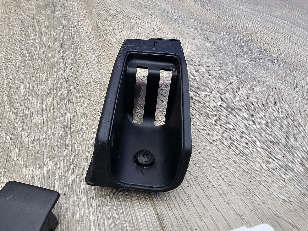 Thumbnail: 2000-2001 Subaru impreza rs sedan 2.5 trunk release opener lever panel 