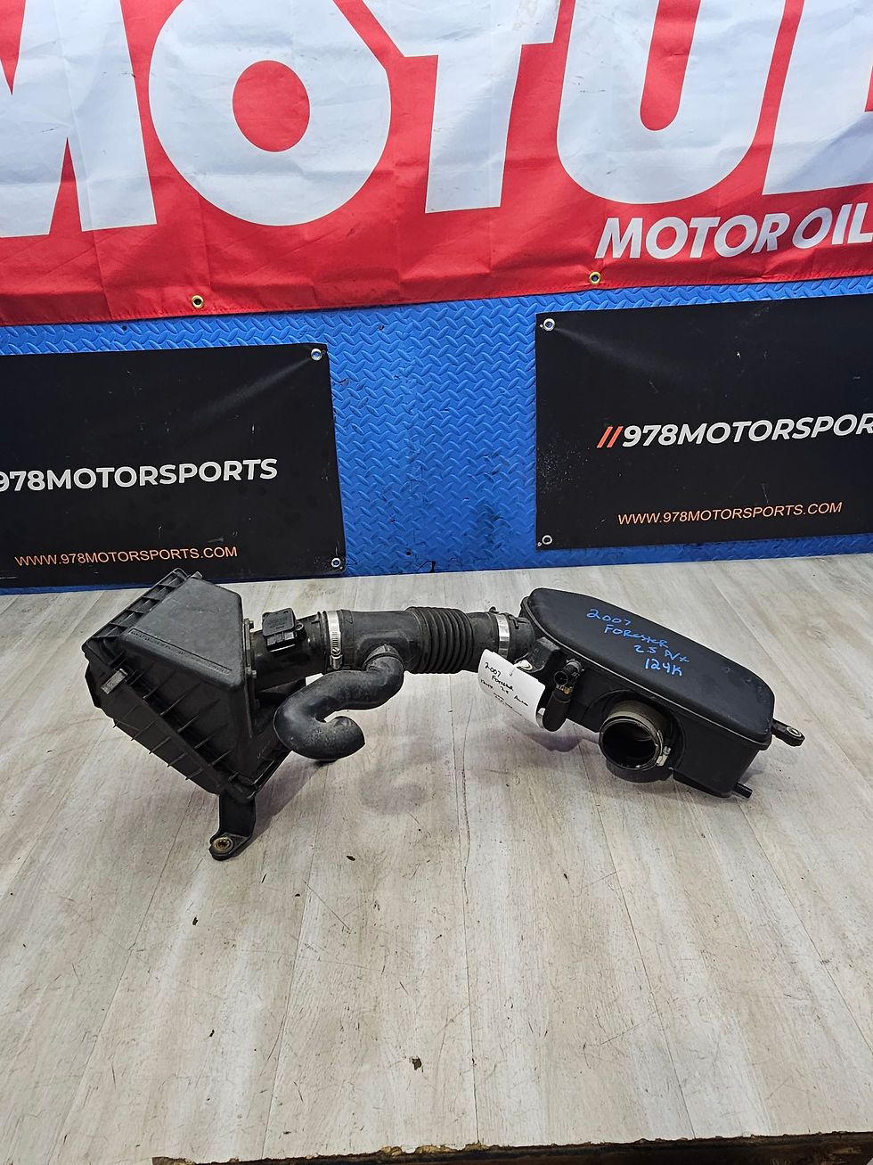 2006-2008 Subaru forester 2.5X a/t airbox air cleaner 124k