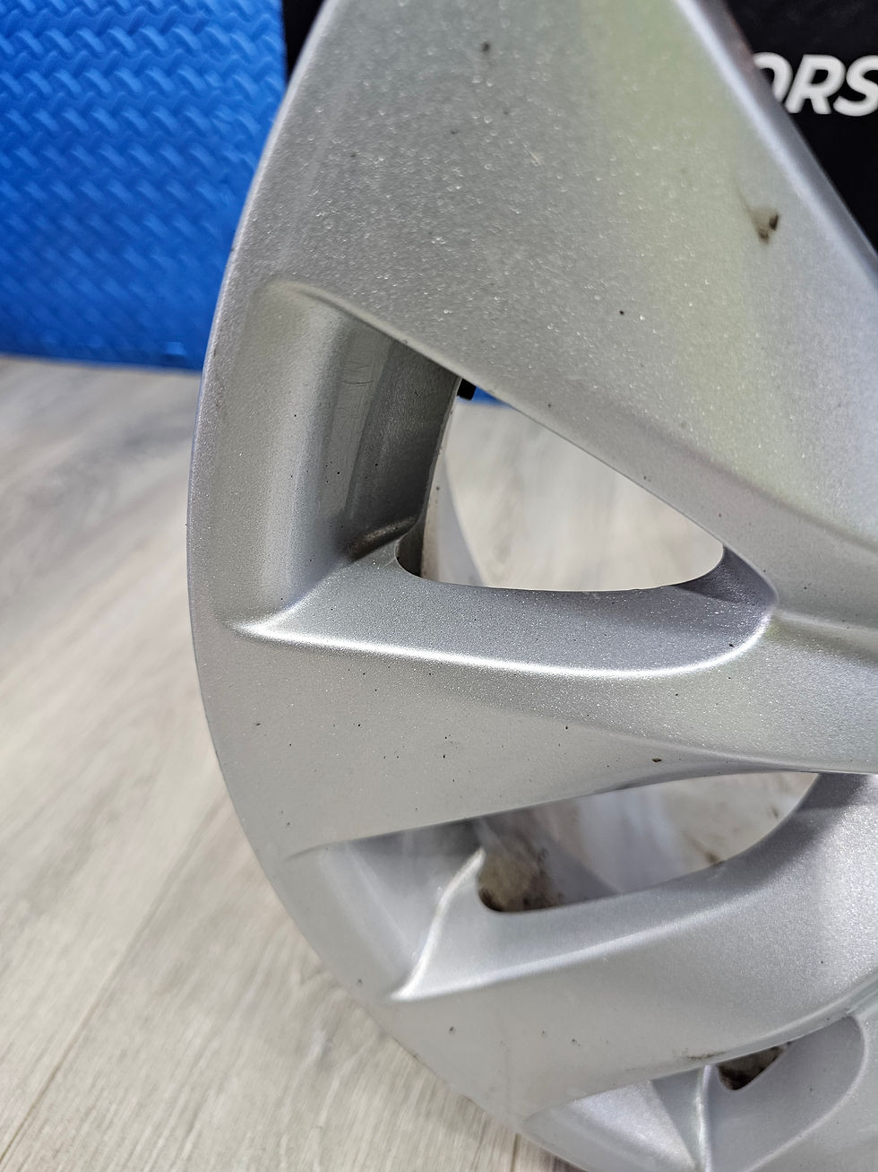 Thumbnail: 2015-2017 Subaru legacy sedan 2.5 oem allow wheel 17.75 28111AL00A [A]