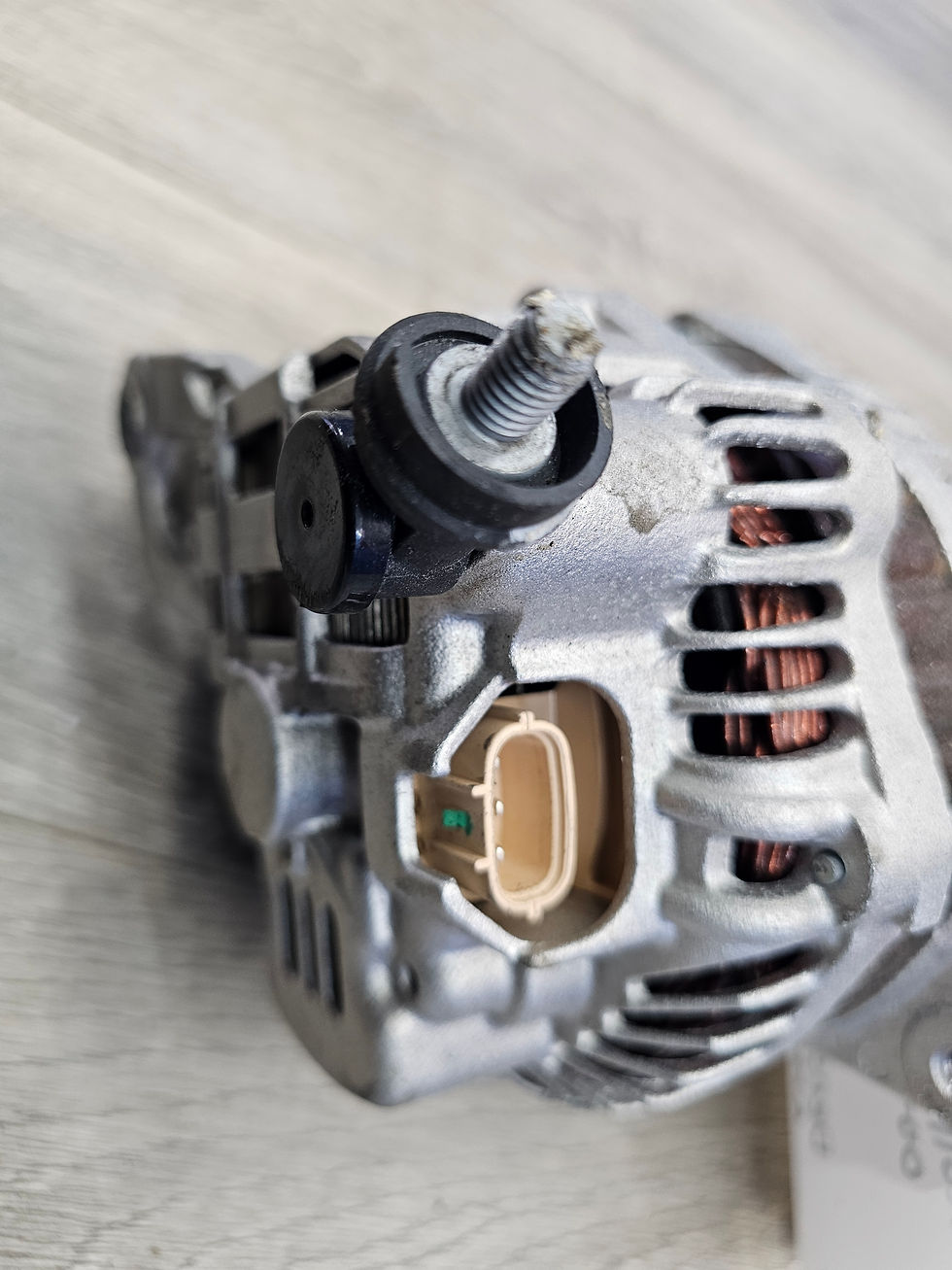 Thumbnail: 2010-2012 Subaru outback 2.5 denso alternator 