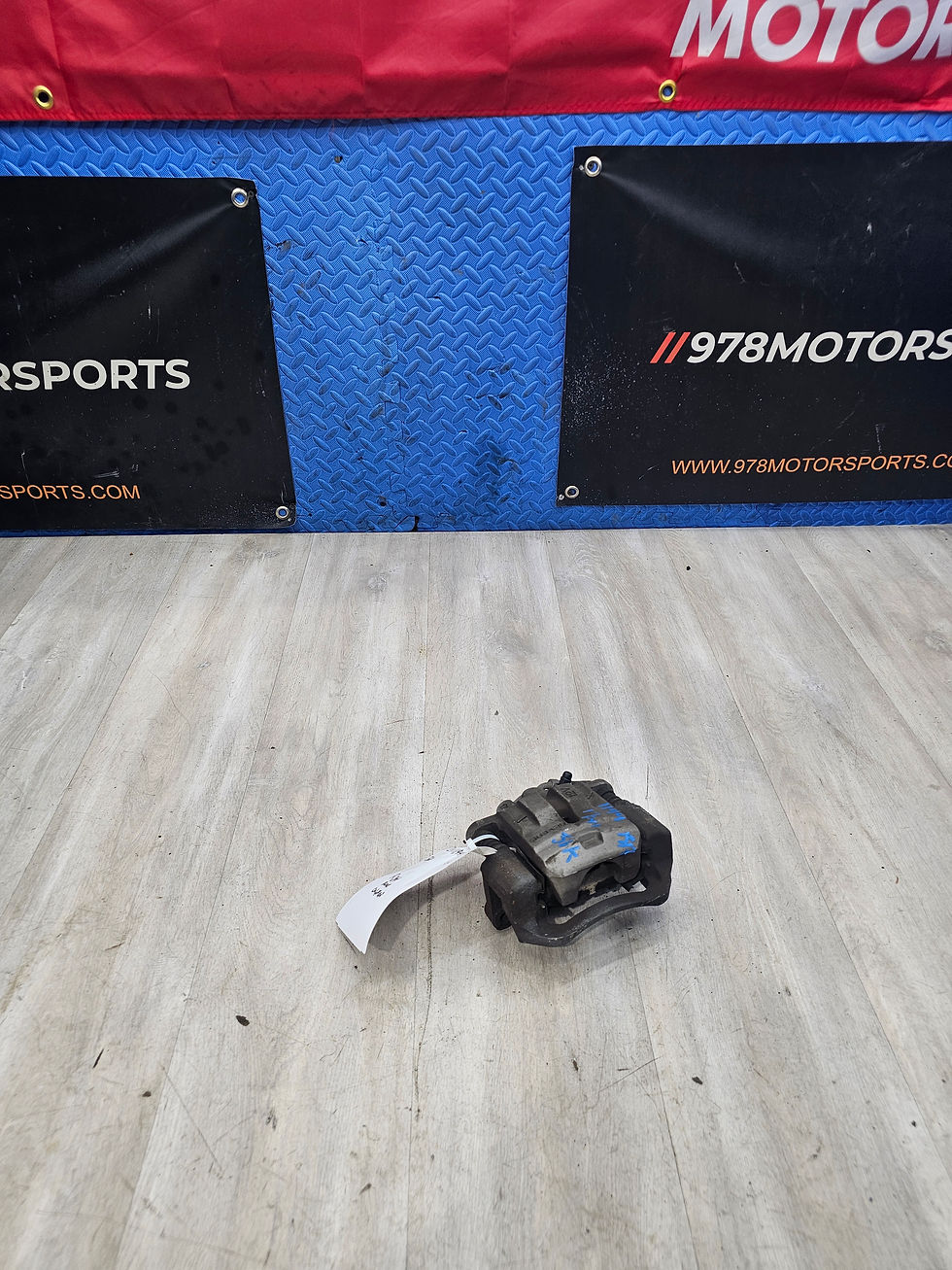 Thumbnail: 2014-2018 Subaru forester XT 2.0 right passenger rear brake caliper 26692SG001