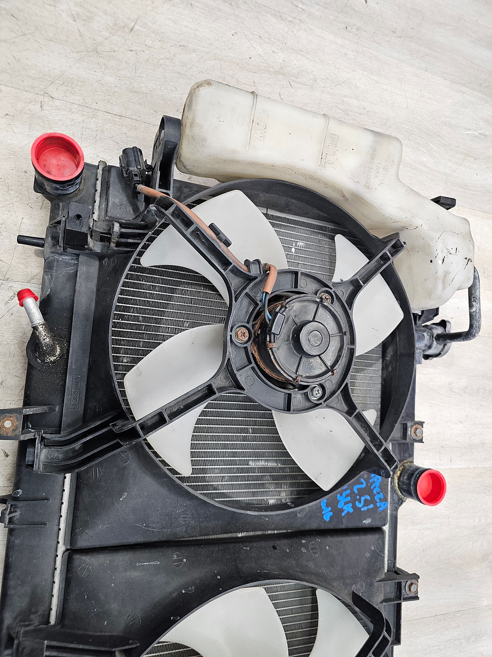 Thumbnail: 2008-2011 Subaru impreza 2.5i a/t radiator 