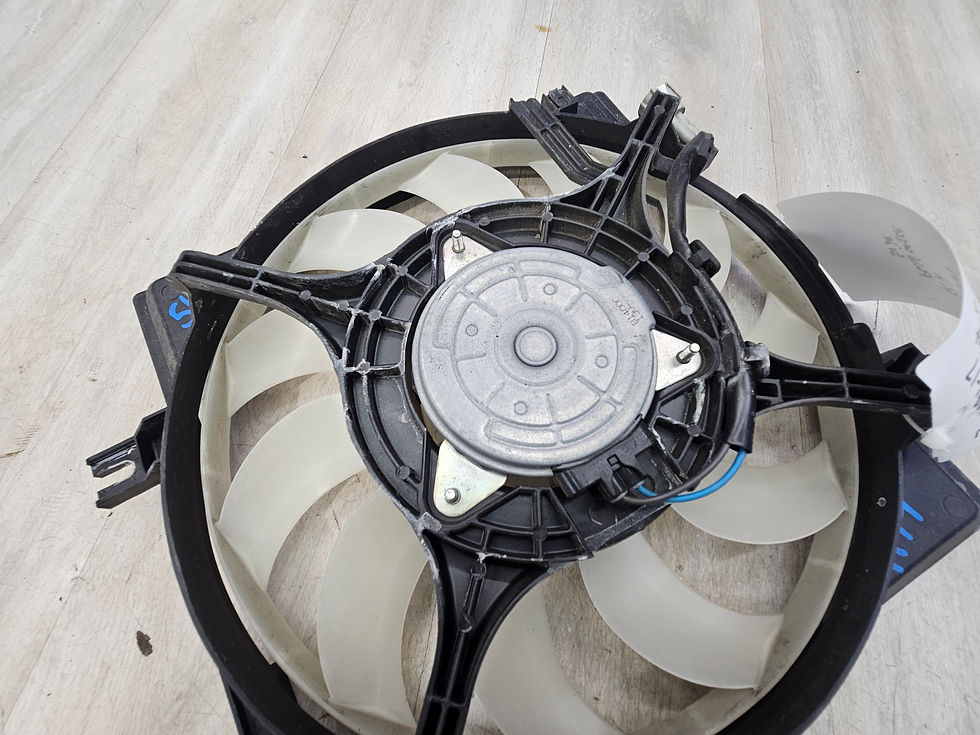 Thumbnail: 2014-2018 Subaru forester 2.5 a/t right passenger radiator fan 73310SG000