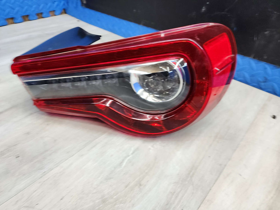 Thumbnail: 17-19 Subaru brz fa20 oem passenger Taillight assembly 