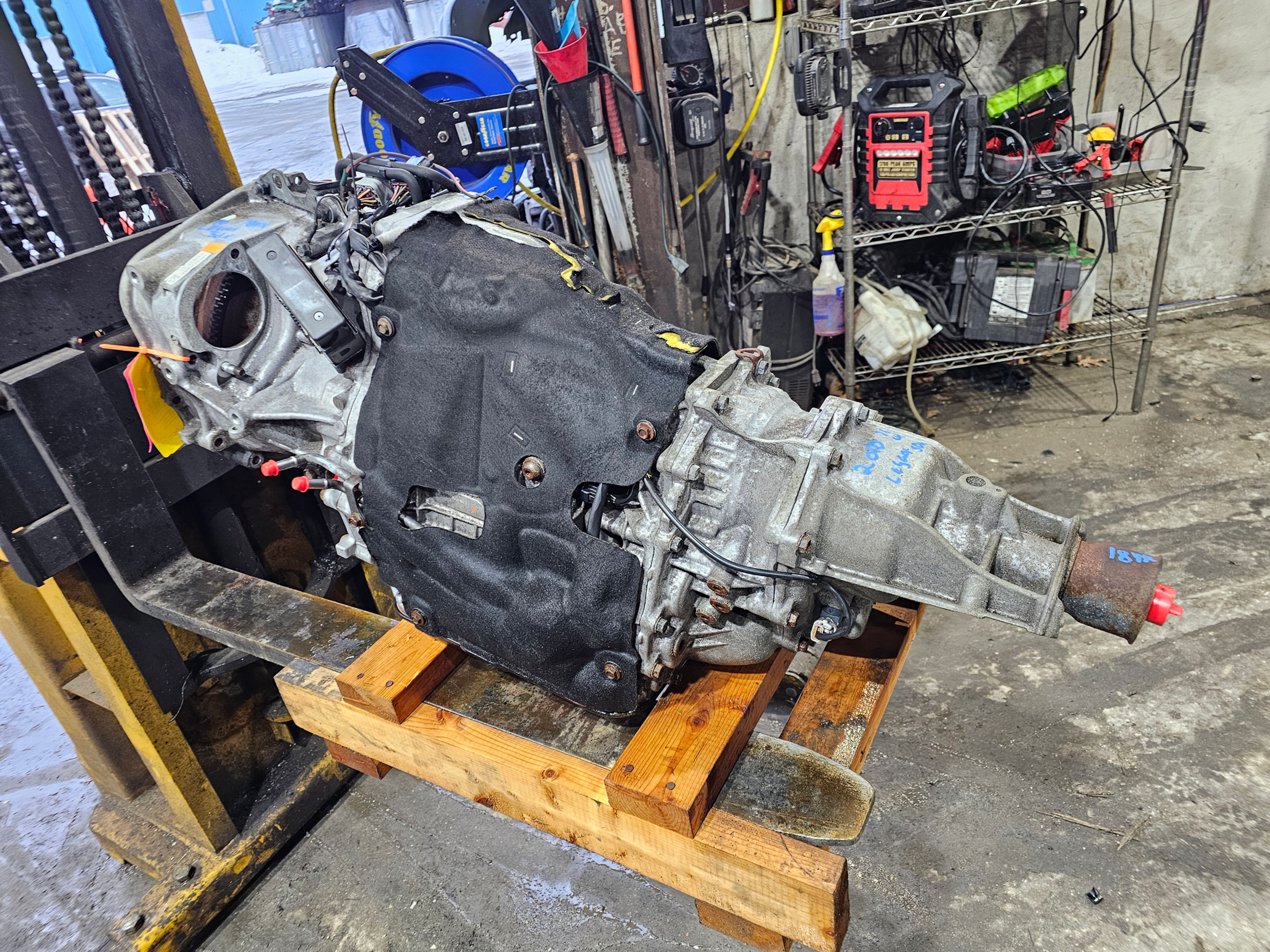 2010 Subaru Legacy sedan 2.5 Cvt transmission 31000AH620 184k