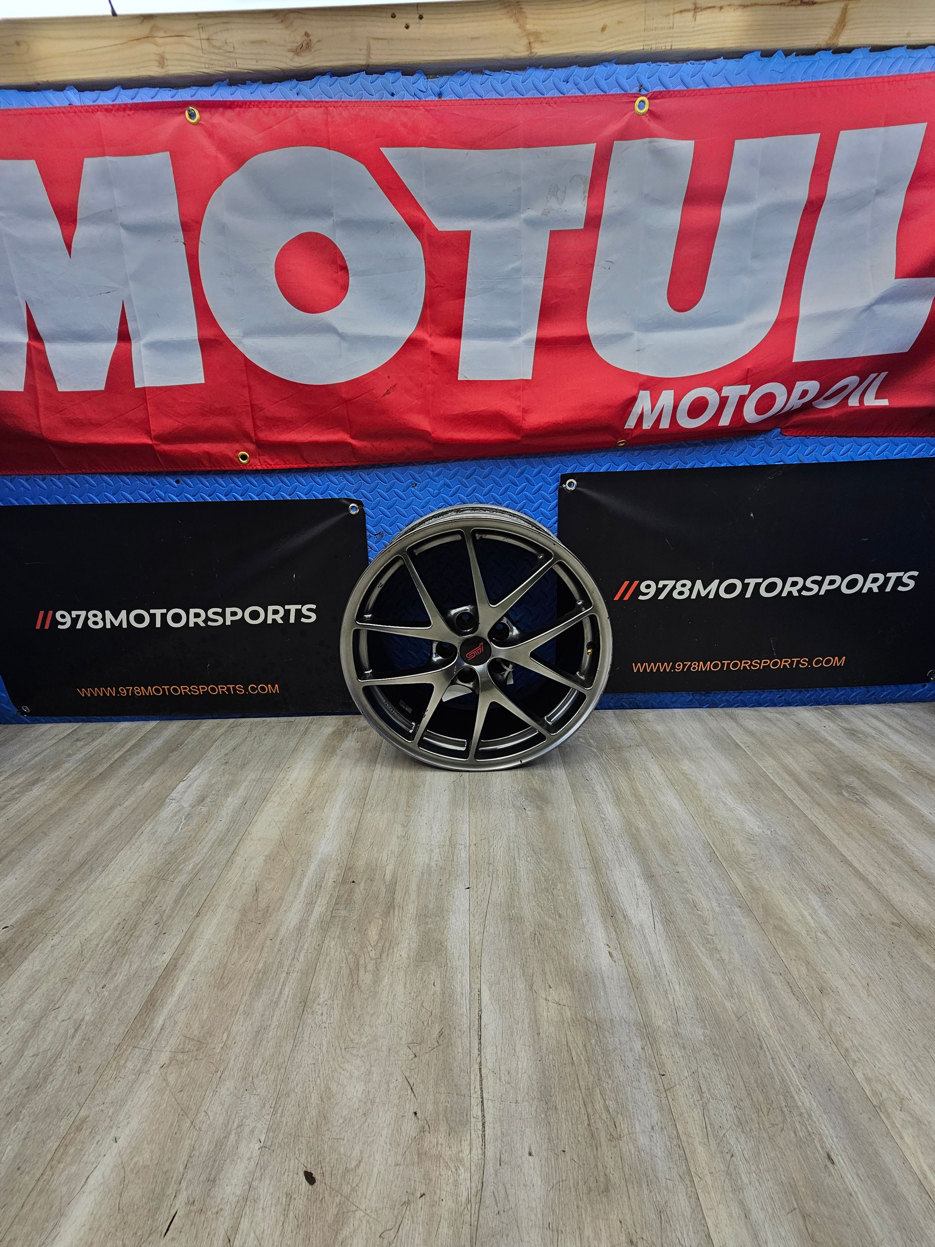 2015-2017  Subaru wrx sti 2.5 oem 18x8.5 bbs wheel 28111VA050  [A] 