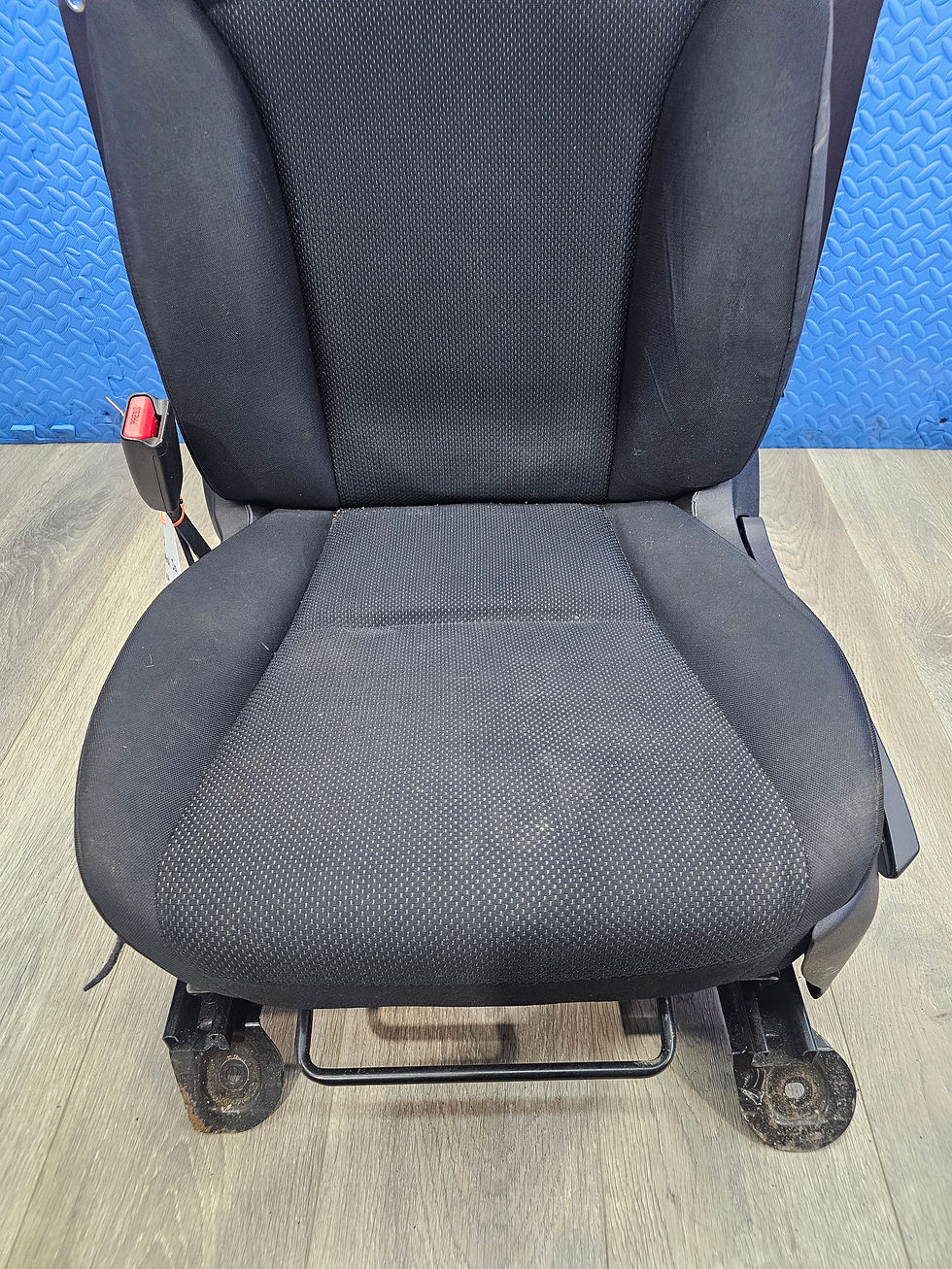 Thumbnail: 2012-2016 Subaru impreza 2.0 left driver front seat 