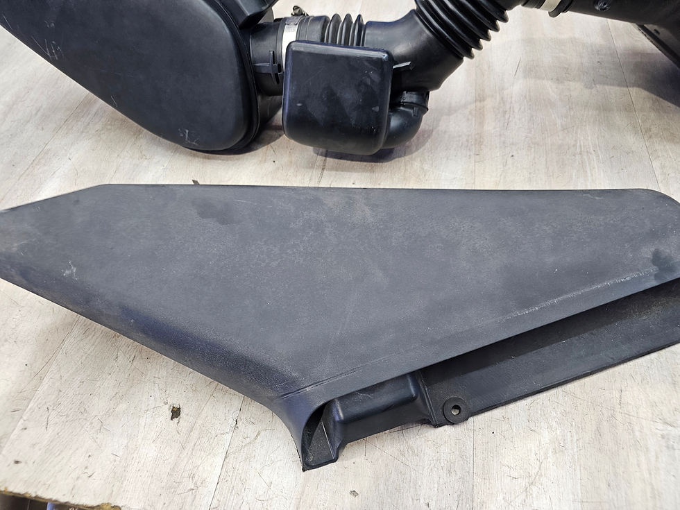 Thumbnail: 2008-2011 Subaru impreza 2.5i air cleaner airbox 