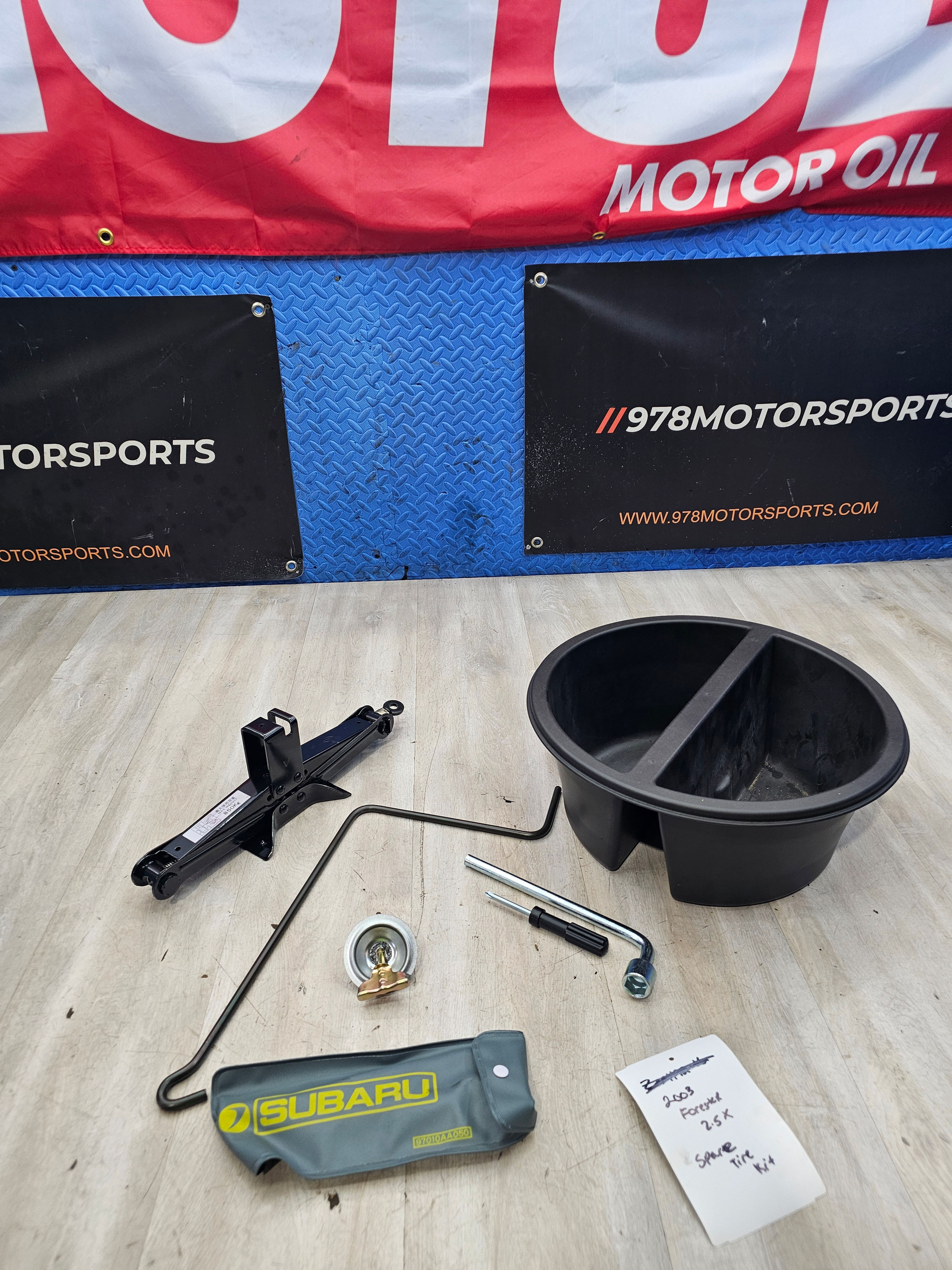 2003 Subaru forester 2.5X spare tire tool kit