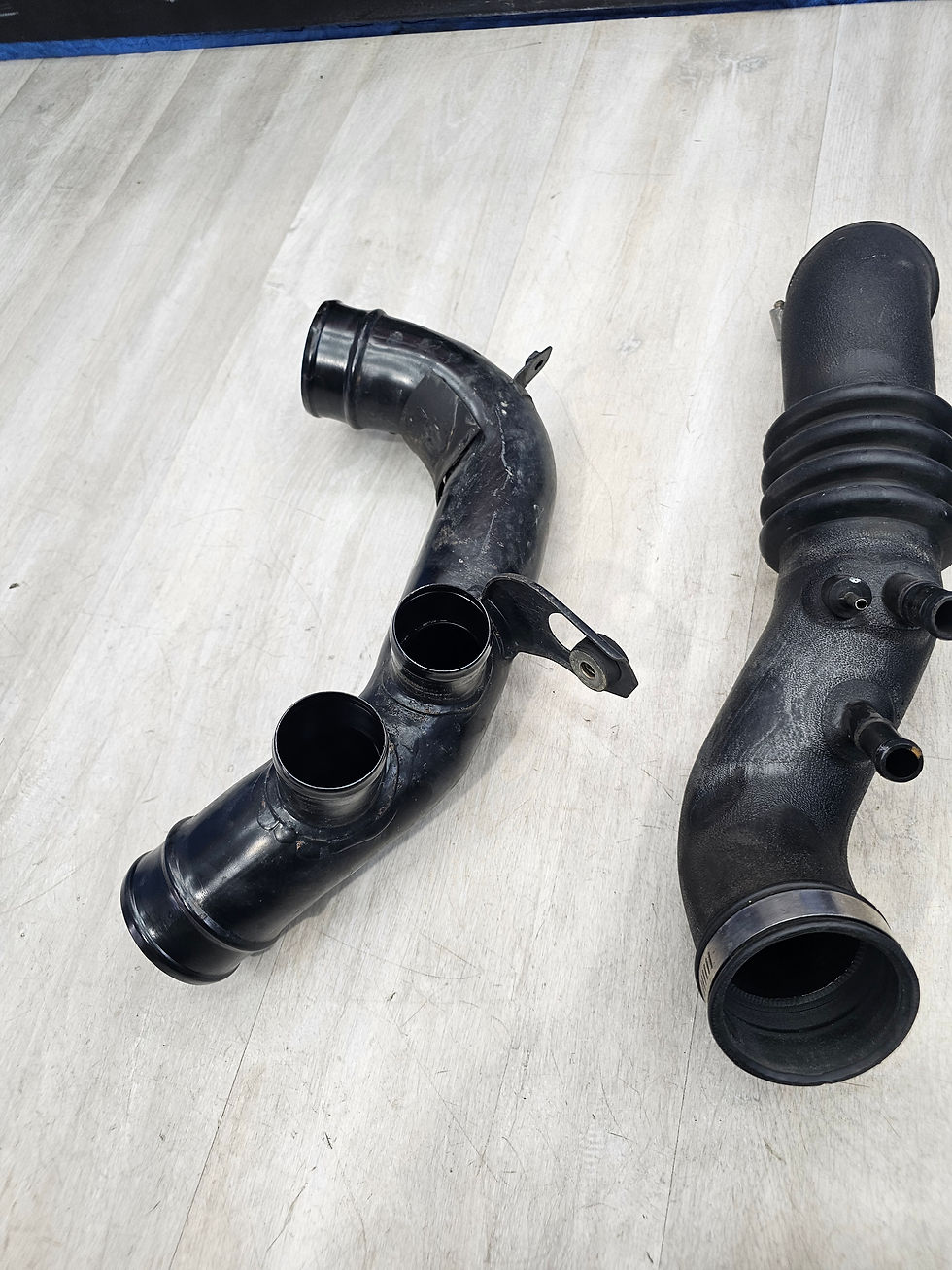 Thumbnail: 1990-1996 nissan 300zx VG30D air intake tubes 53K
