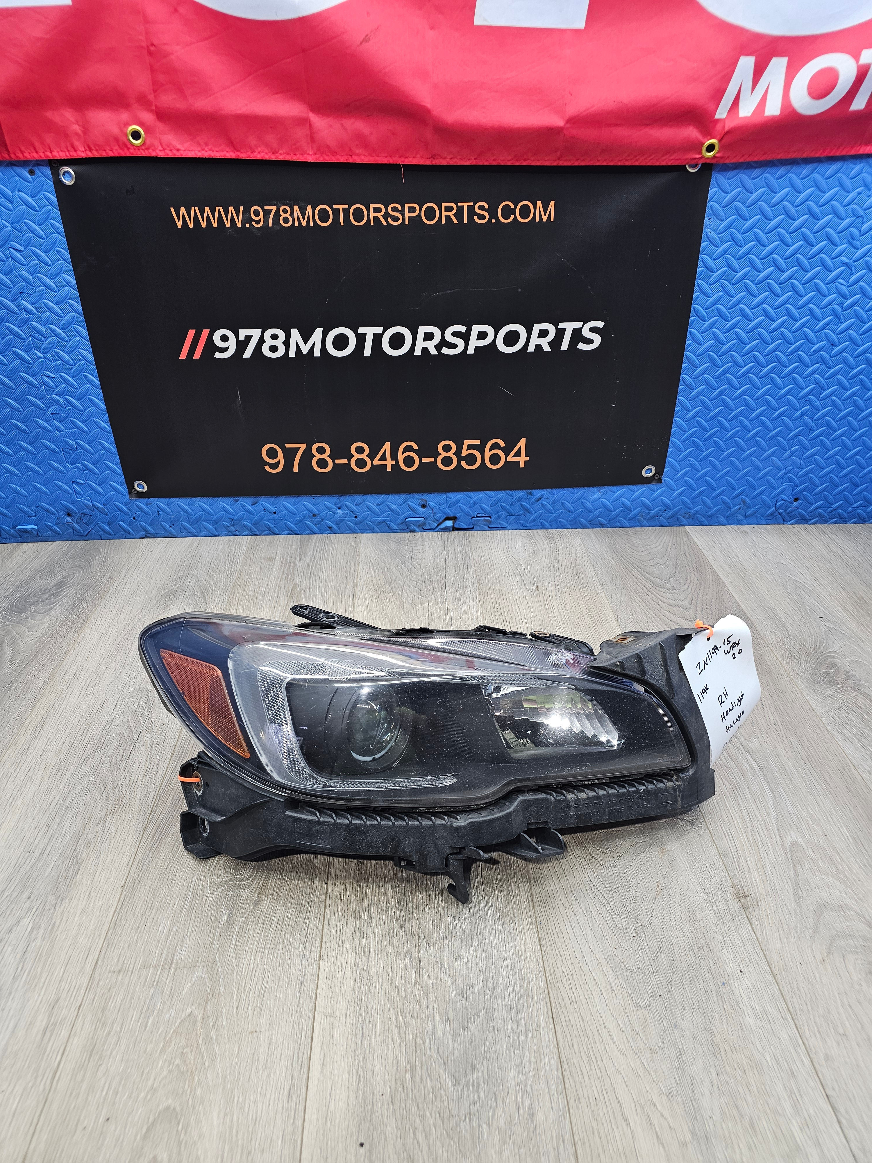 2015-2021 Subaru wrx 2.0 right passenger headlight 84913VA021 119k