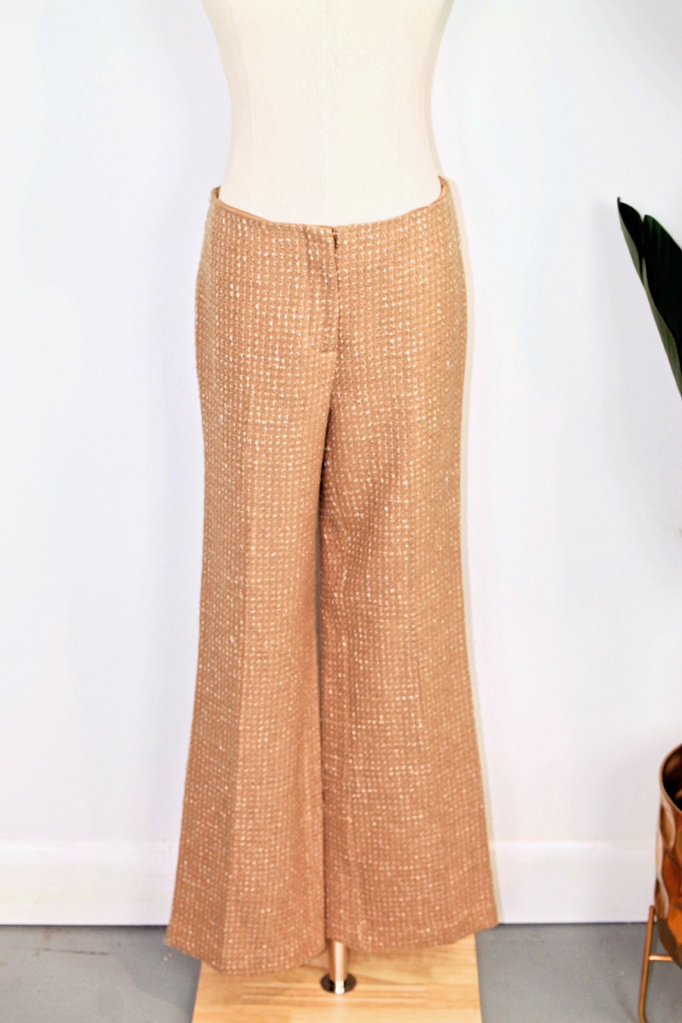 Thumbnail: Trina Turk Wool Blend Tweed Pants Size (6)