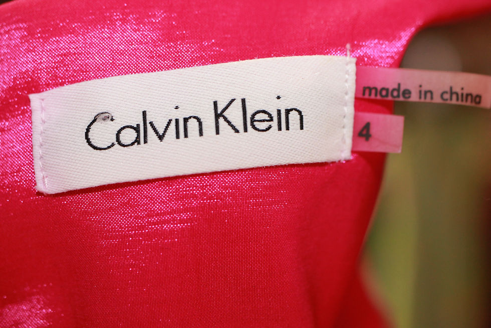 Thumbnail: Calvin Klein Ruched V Neck Pink Dress Size (4)