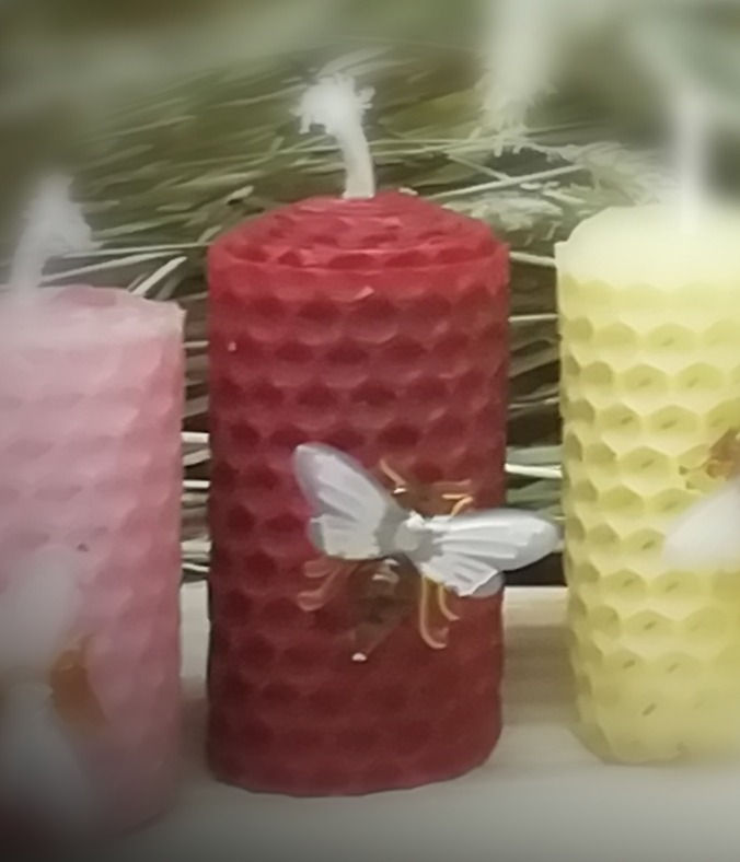 Thumbnail: Small hand Rolled Beeswax Candles