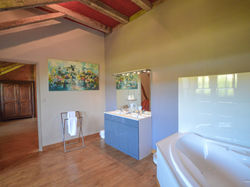 Château de Sauveboeuf - suite Saint-Louis - salle de bain
