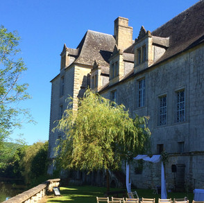 Château de Sauveboeuf - Mariages - cérémonie extérieure - côté rivière Vézère