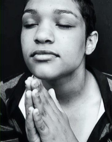 girl praying_edited.jpg