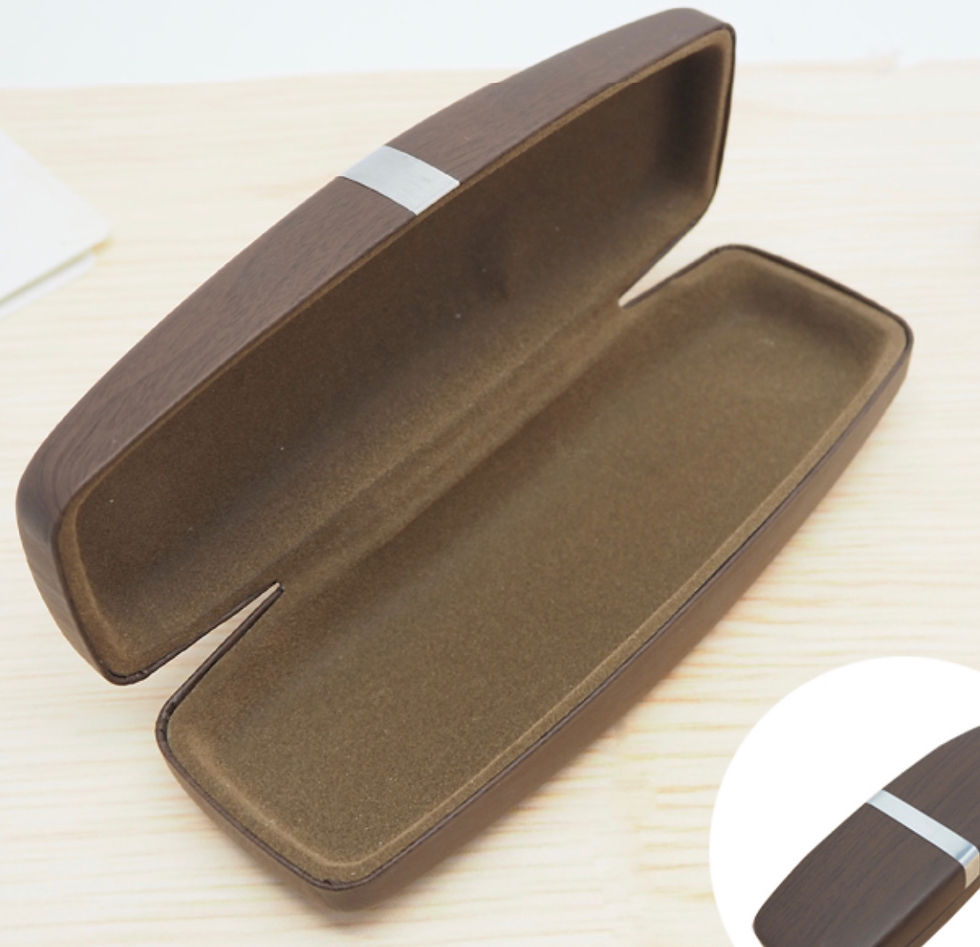 Miniaturbild: Case wood optic small / Kleines Etui in Holzoptik hell braun / dunkel braun