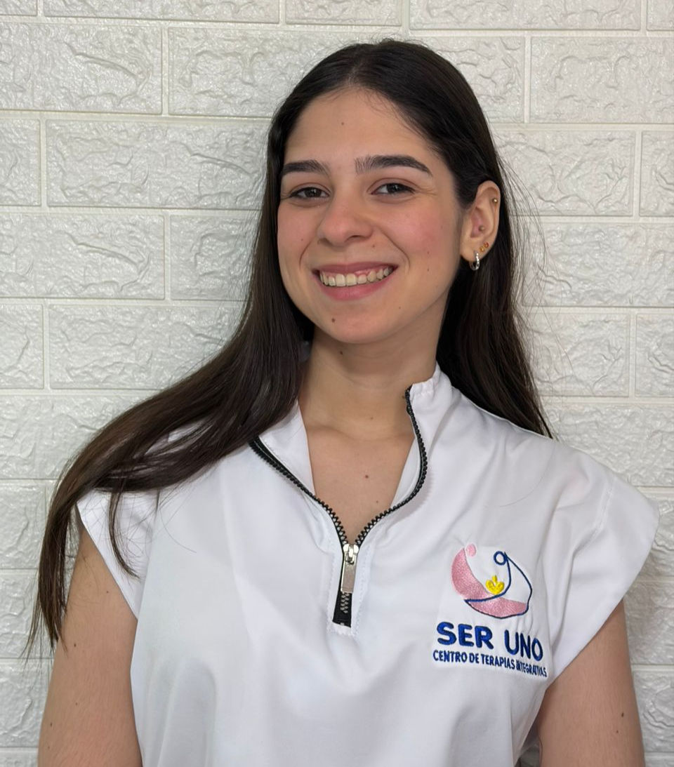 valentina isaacs_edited.jpg
